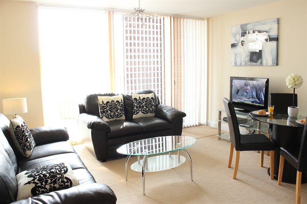Cotels At Vizion Serviced Apartments, Superfast Broadband, Central Location, Free Parking, Fully Equipped Kitchen Milton Keynes Exterior foto